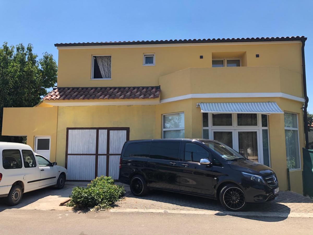Apartmani Bm Biograd Na Moru Exteriér fotografie