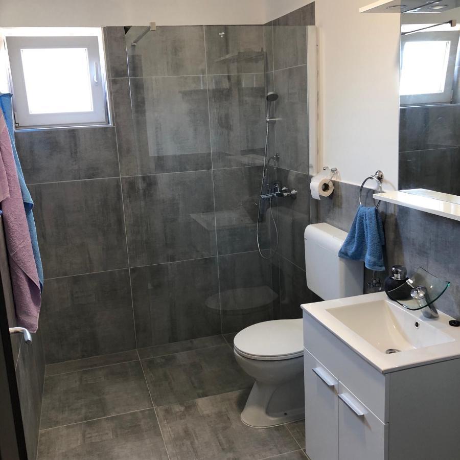 Apartmani Bm Biograd Na Moru Exteriér fotografie