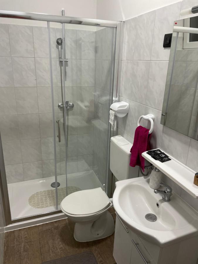 Apartmani Bm Biograd Na Moru Exteriér fotografie