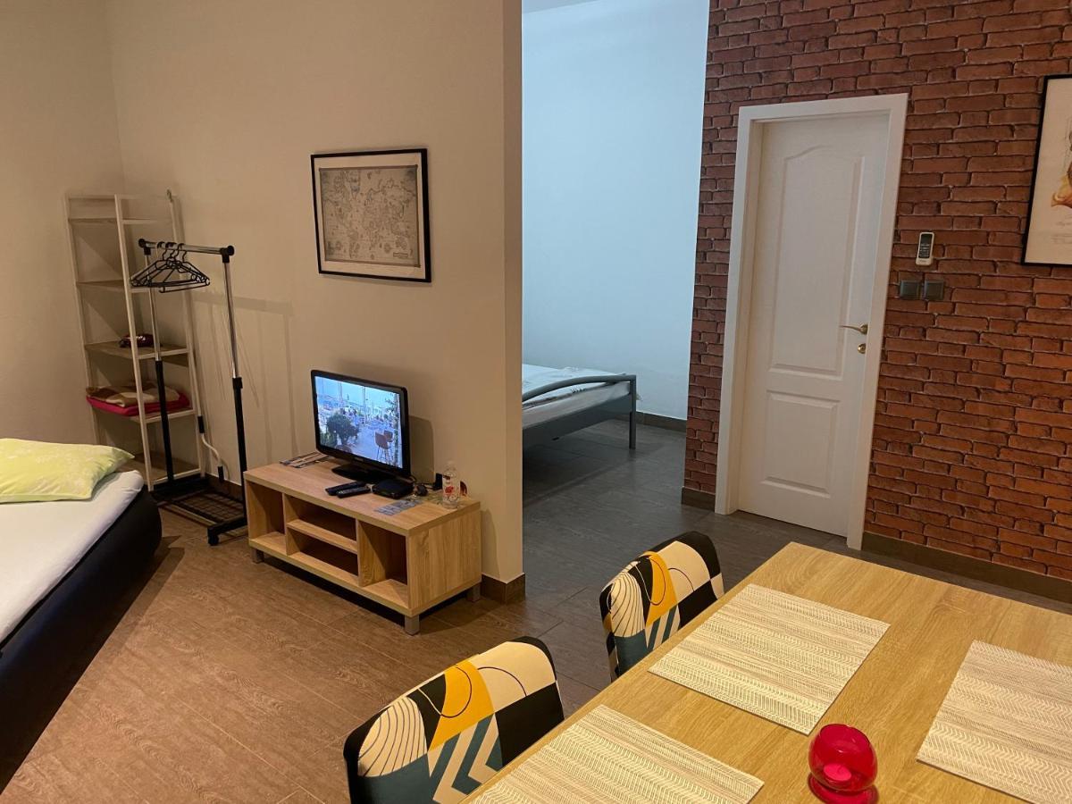 Apartmani Bm Biograd Na Moru Exteriér fotografie